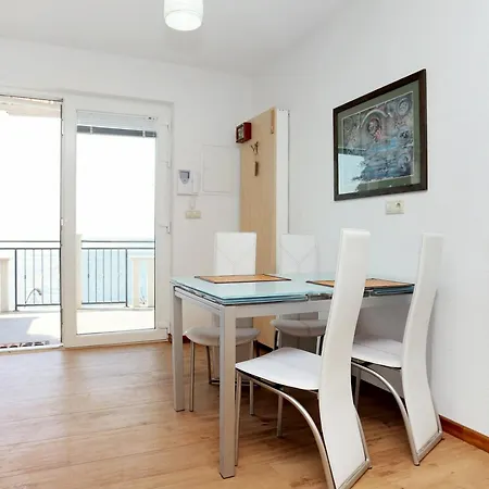 Tatil Evi Seaside House Stanici, Omis - 10357 Tice
